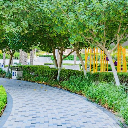 Expo Village Serviced Apartments Dubai Eksteriør billede
